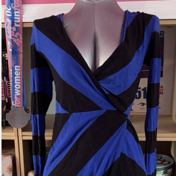 OLD NAVY Women's Striped Wrap Dress Sz Small 100% Rayon Stretch Waist Tie - Picture 1 of 5